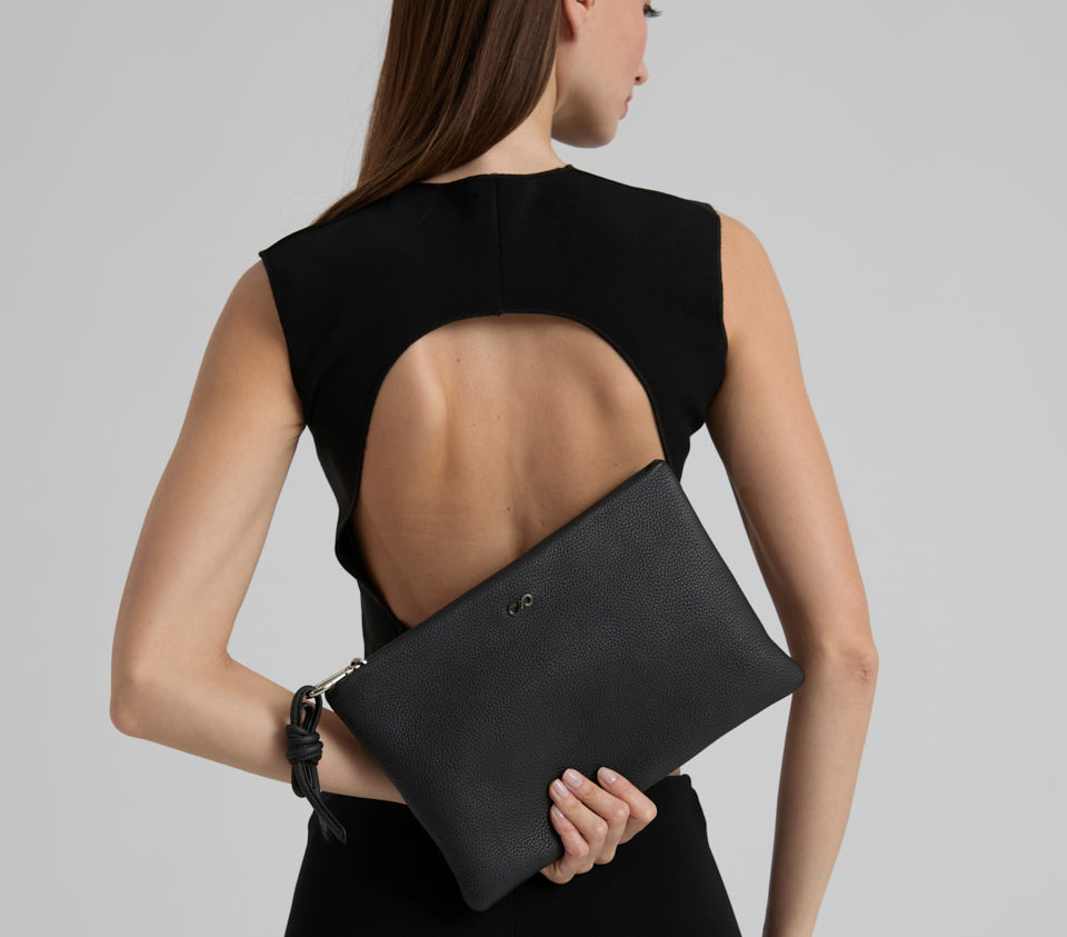 Icon Clutch Black