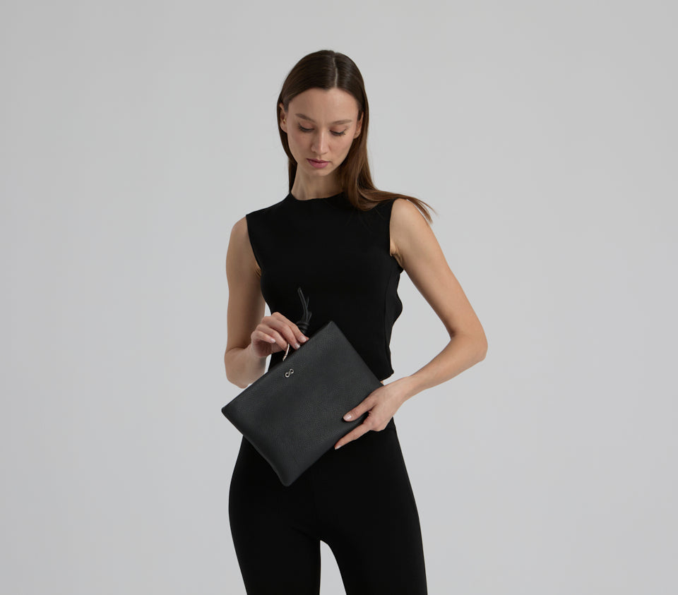 Icon Clutch Black