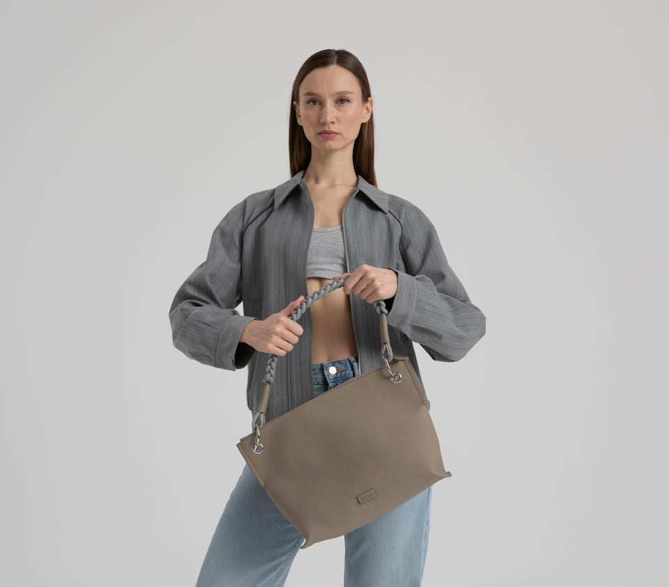 Joy L Beige