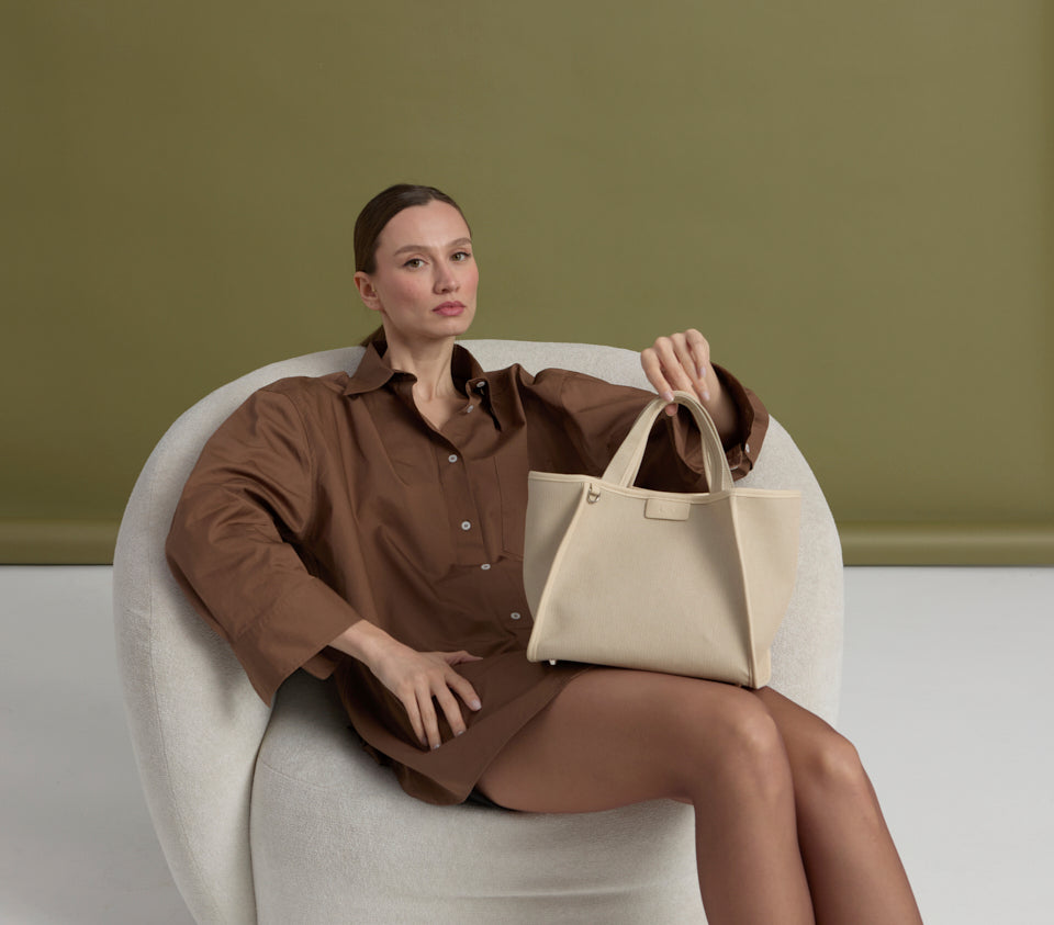 Molly Canvas City Cream