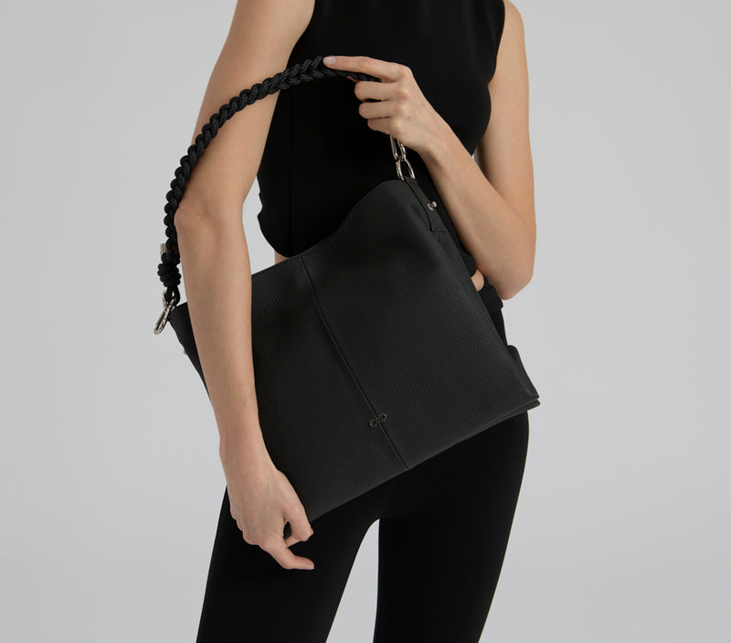 W Tote Black