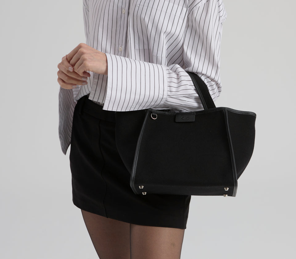 Molly Canvas City Black