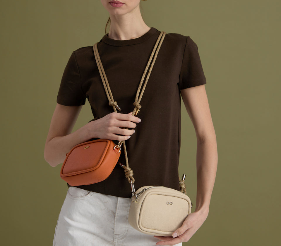 Sandy Camera White Sand