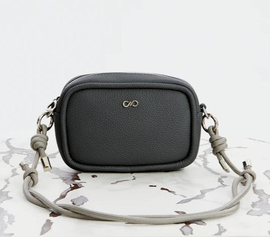 Sandy Camera Dark Grey