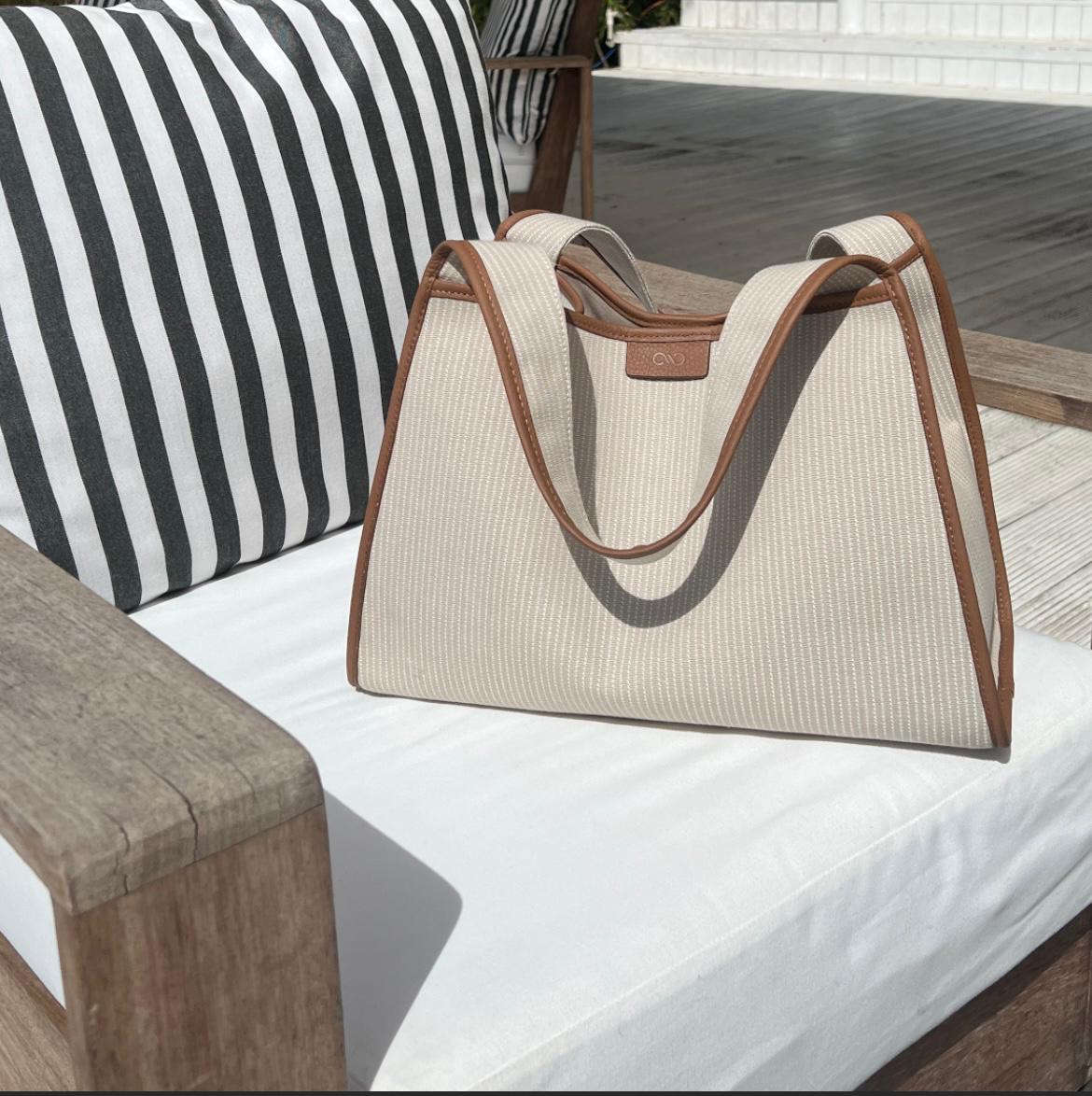 Holly Tote Canvas Caramel Latte
